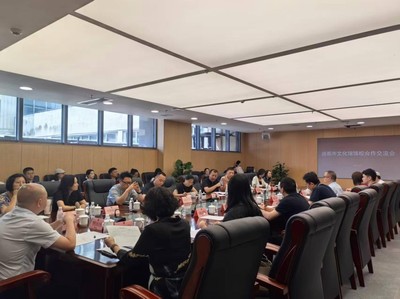 美育新章 美術(shù)學(xué)院攜手成都市文化館，共繪館校合作新藍(lán)圖